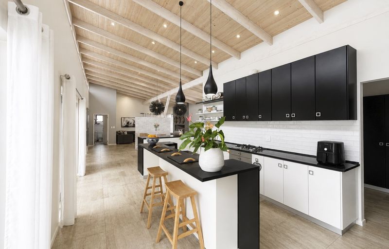 Immaculate Single-Storey Home with Quality Finishes and Excellent Security
