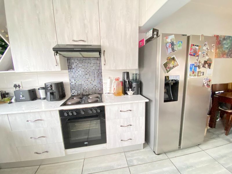 Quiet, Secure and Truly Special - Photo 7