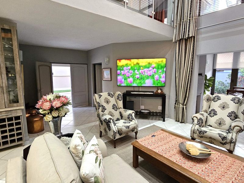 7 Bedroom Executive Family Home in Popular Security Estate in Melodie Hartbeespoort - Photo 5