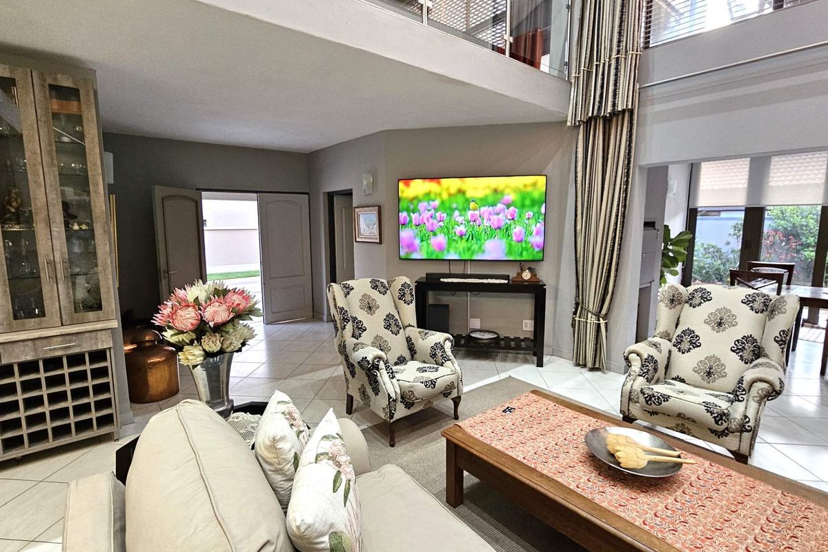 7 Bedroom Executive Family Home in Popular Security Estate in Melodie Hartbeespoort - Photo 5