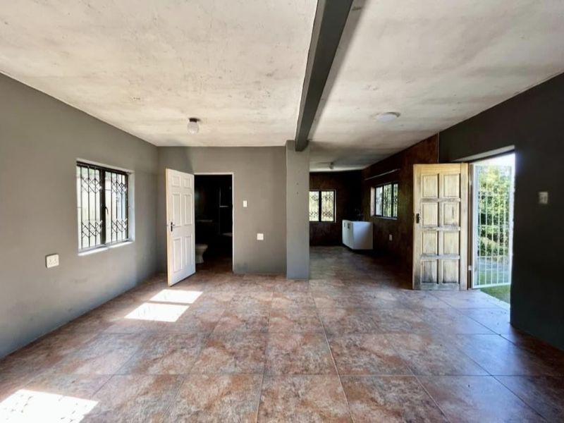 Bellair's Best: Flexible Multi-Unit Living with Great Potential! - Photo 4