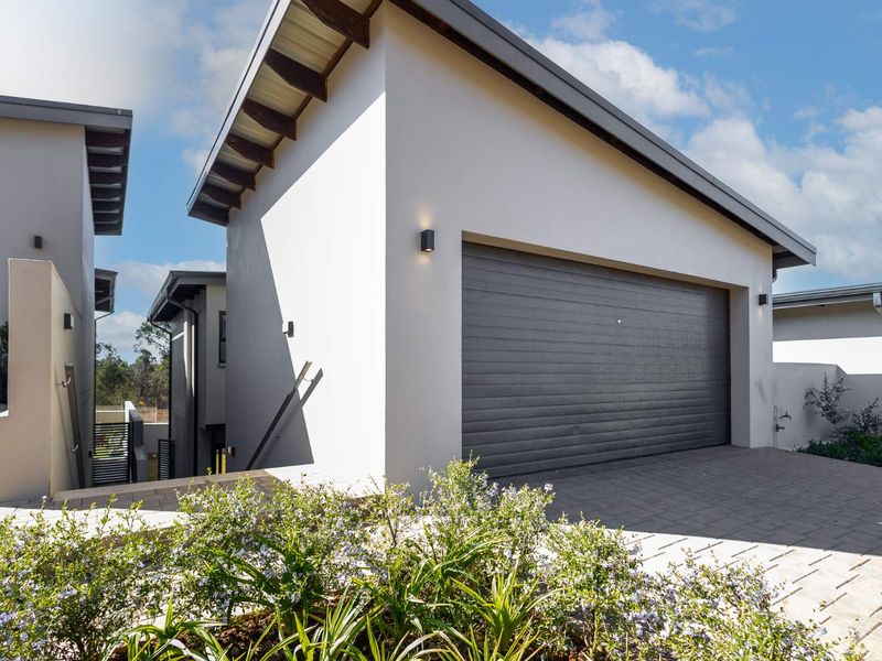 A Rare Final Opportunity - Modern Design, Elevated Views - Photo 5