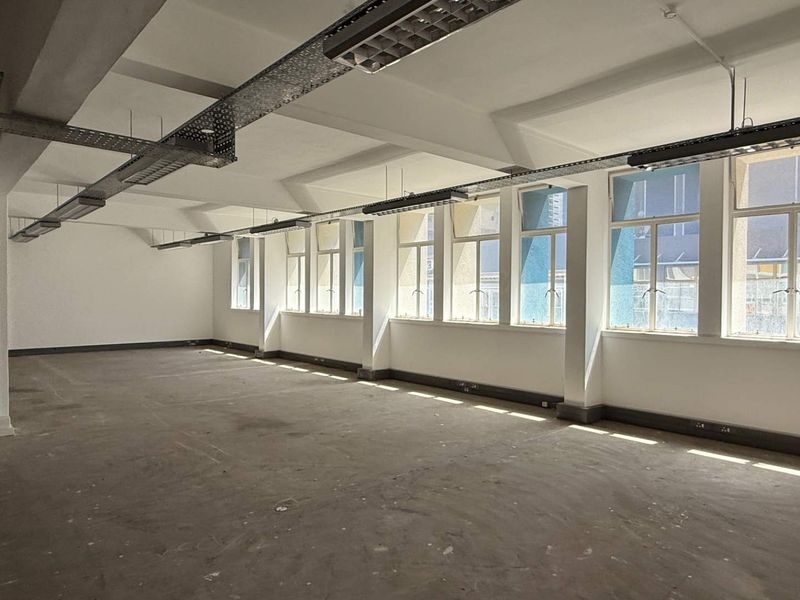 372m2 2nd floor unit ideal for health and wellness to let - Photo 4