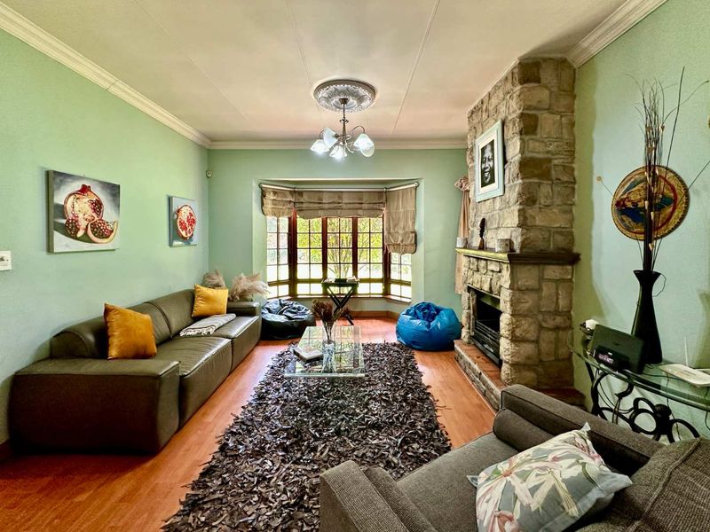 Exquisite 4-Bedroom Home in Olivedale – Your Perfect Sanctuary Awaits - Photo 5