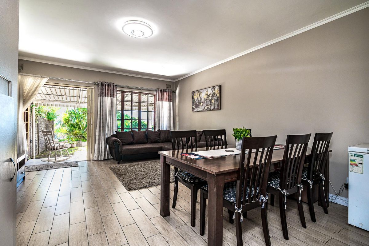 For Sale | New Germany  | 2 Bedroom 1.5 Bathroom Cosy Townhouse - Photo 5