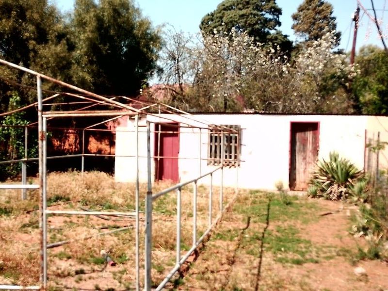 UNIQUE HOUSE.WITH POTENTIAL EXTRA INCOME. - Photo 8