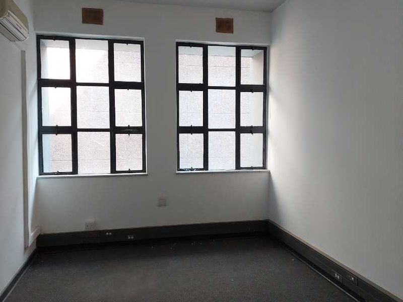 Exclusive Retail & Office Property in Windhoek CBD! - Photo 5