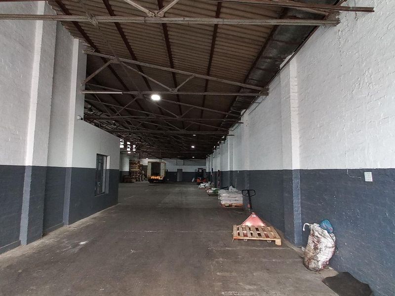 550m2 Isando Warehouse To Let - Photo 3