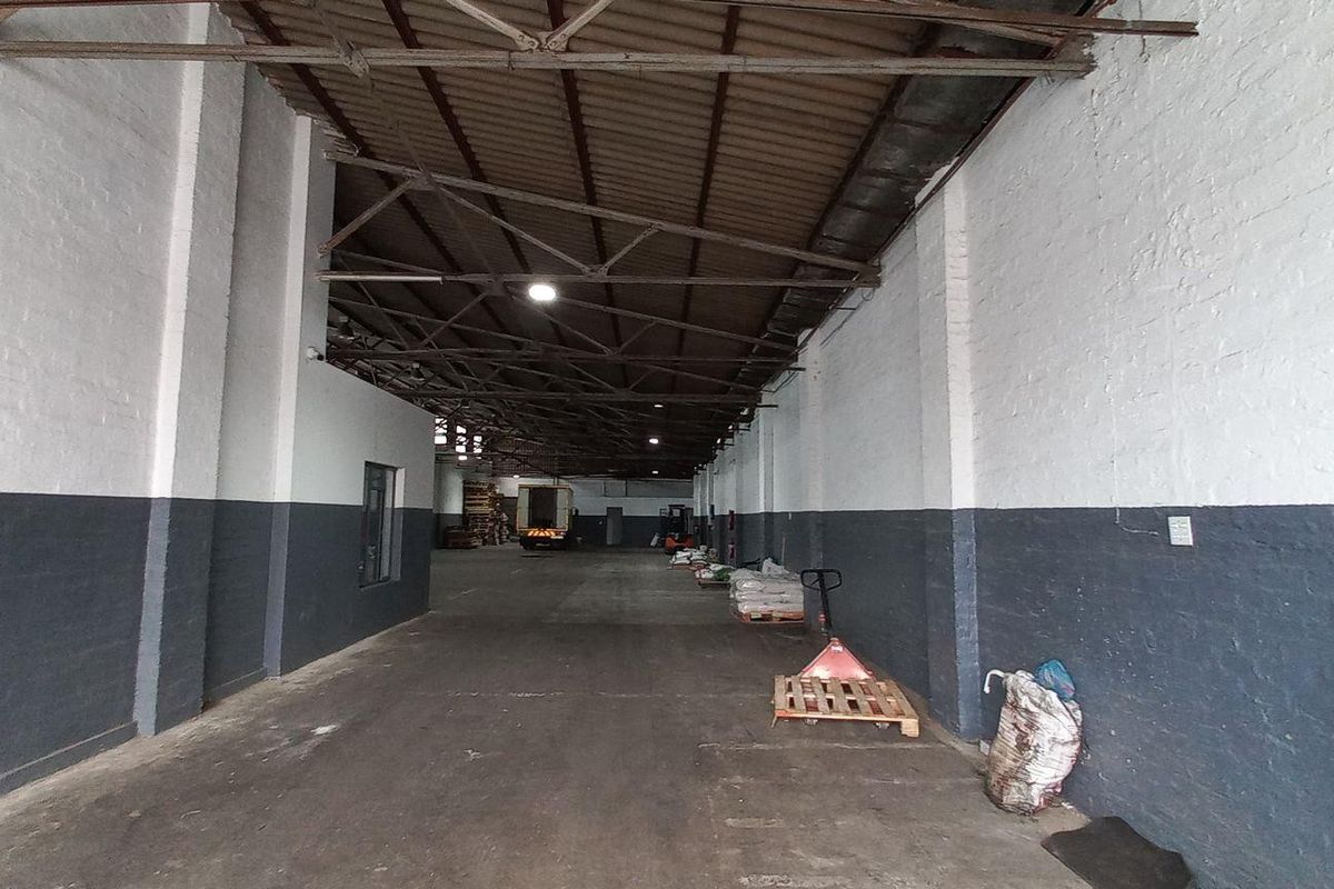 550m2 Isando Warehouse To Let - Photo 3