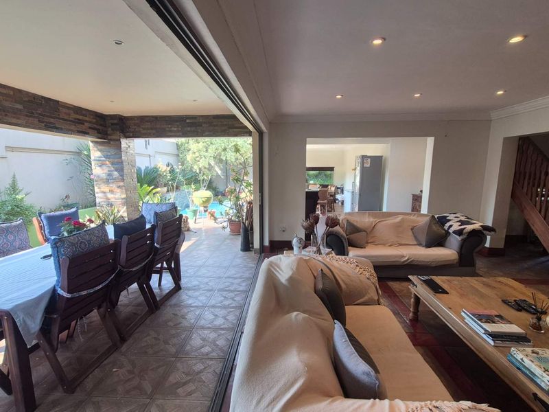 A Country-Style Family Haven with Separate Cottage in the Heart of Douglasdale - Photo 7