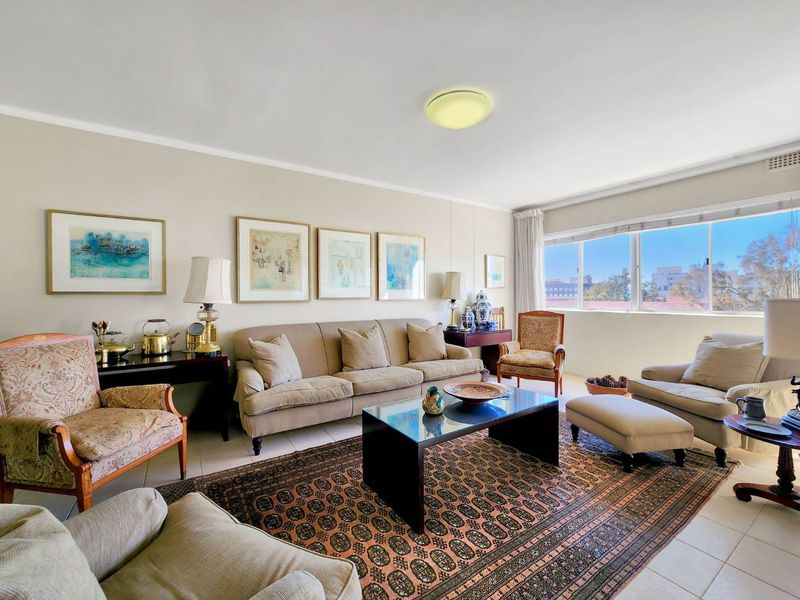 SPACIOUS APARTMENT - Photo 5