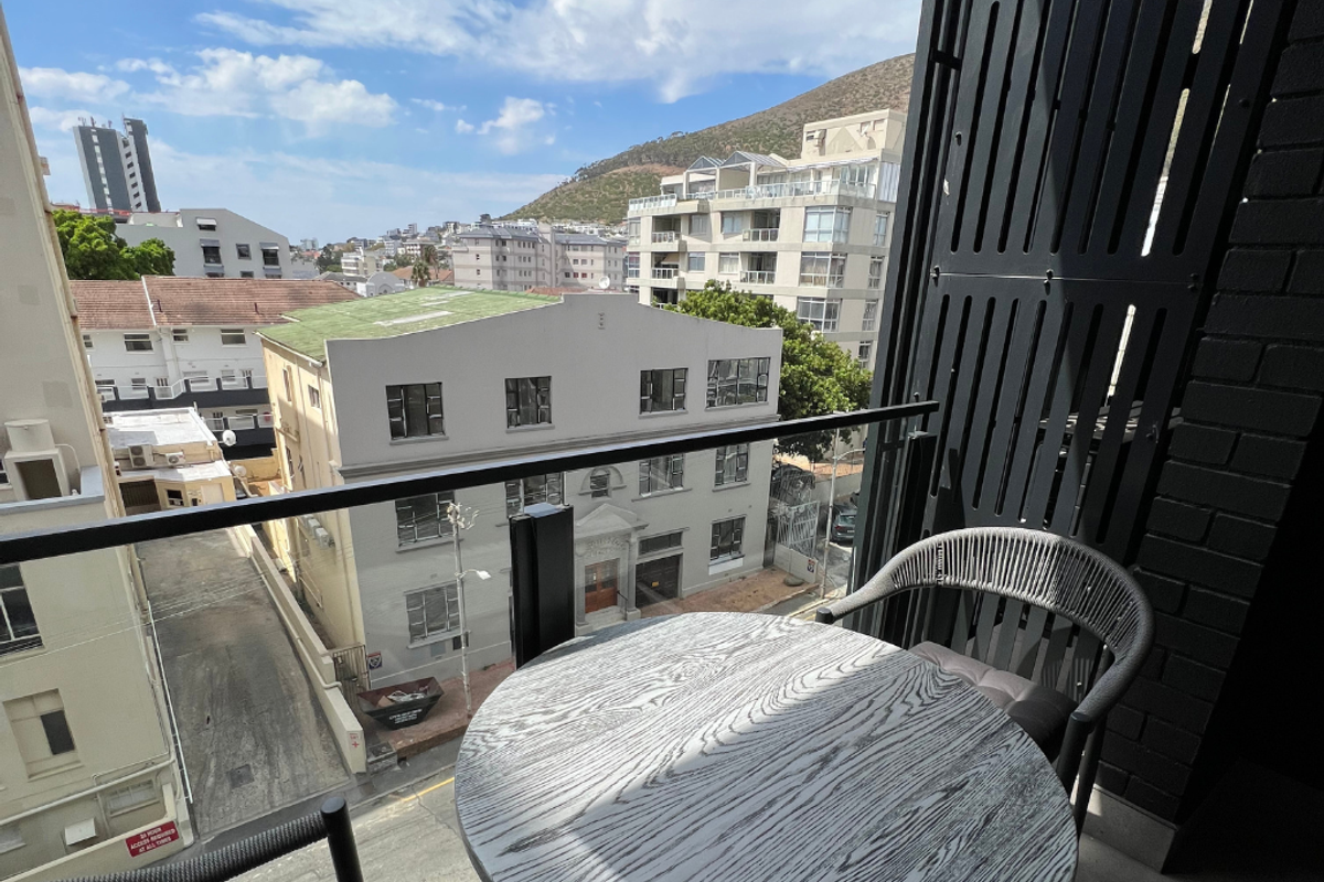 Station house one bedroom apartment - Photo 4