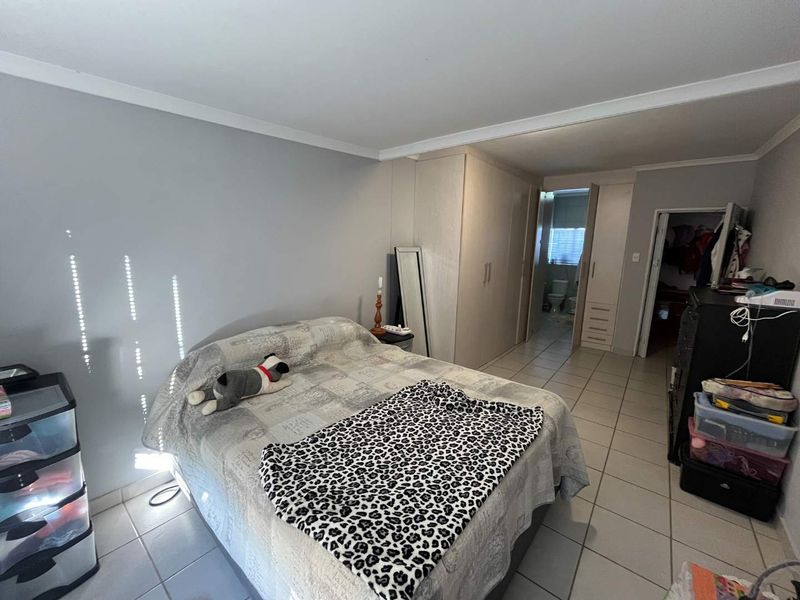 Lovely Renovated Flat – Perfect Investment Opportunity - Photo 8