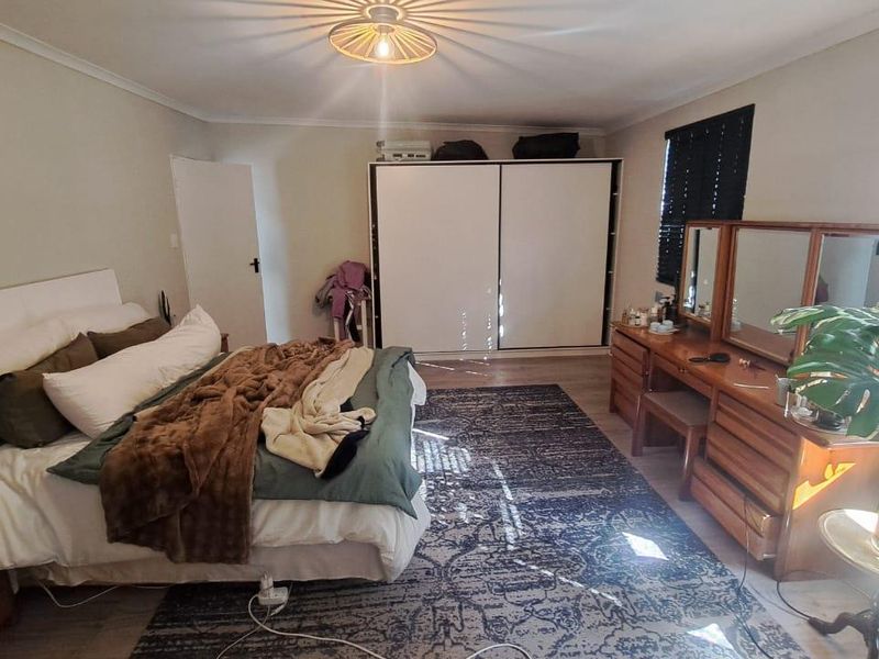 3 Bedroom 2 Bathroom - Photo 10