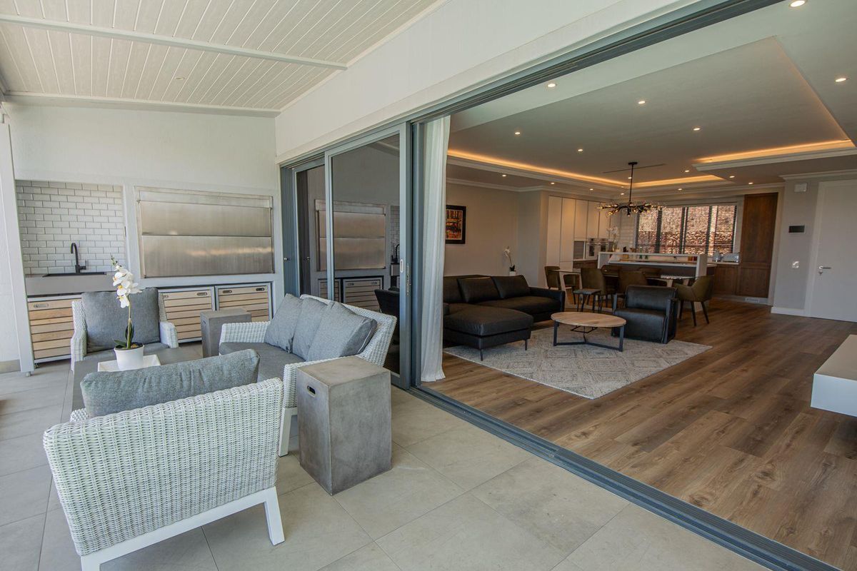 AM Weinberg Villa – Luxury Living in a Serene Suburb - Photo 4