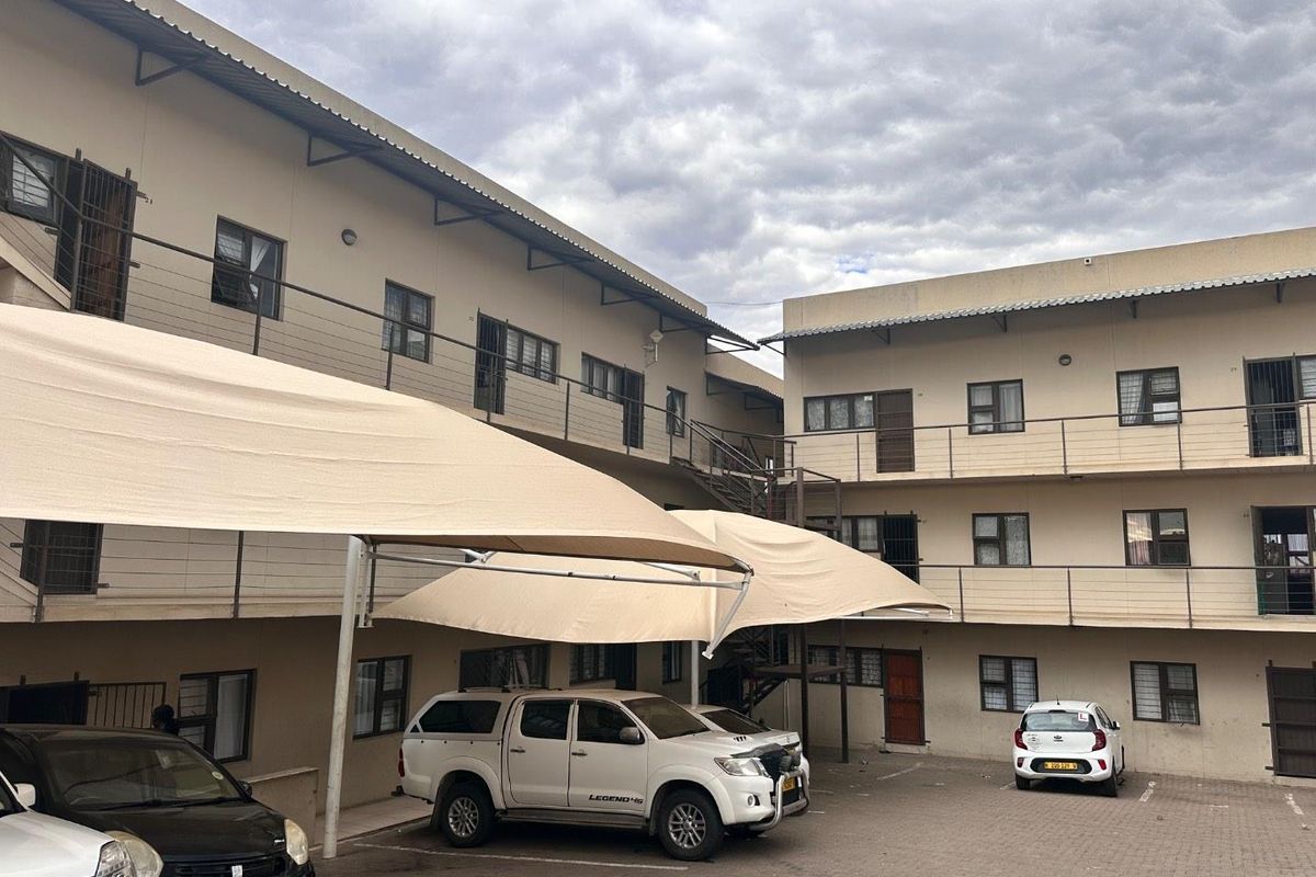 Spacious Ground floor Flat. - Photo 2