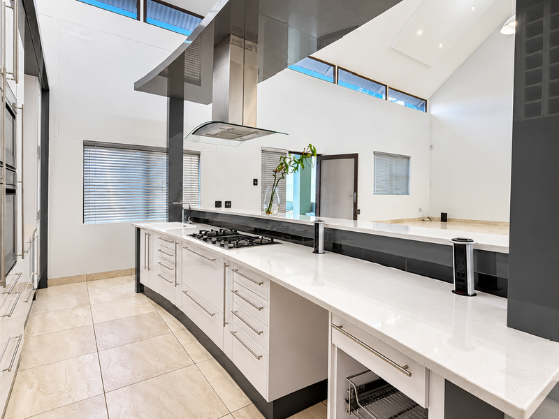 🏡 **SUPER MODERN FAMILY HOME FOR SALE | ELISENHEIM** - Photo 4
