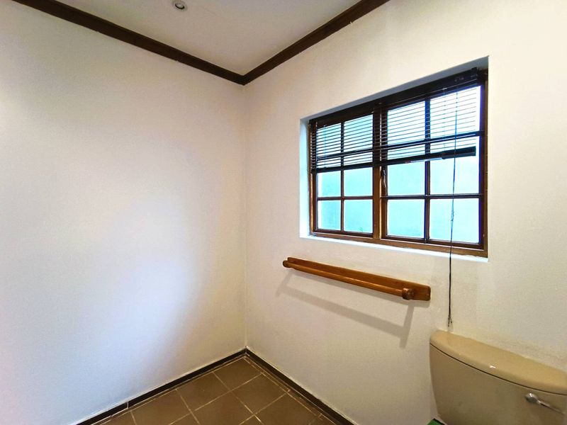 Hidden Duet with a Townhouse Feel — No Levies - Photo 9