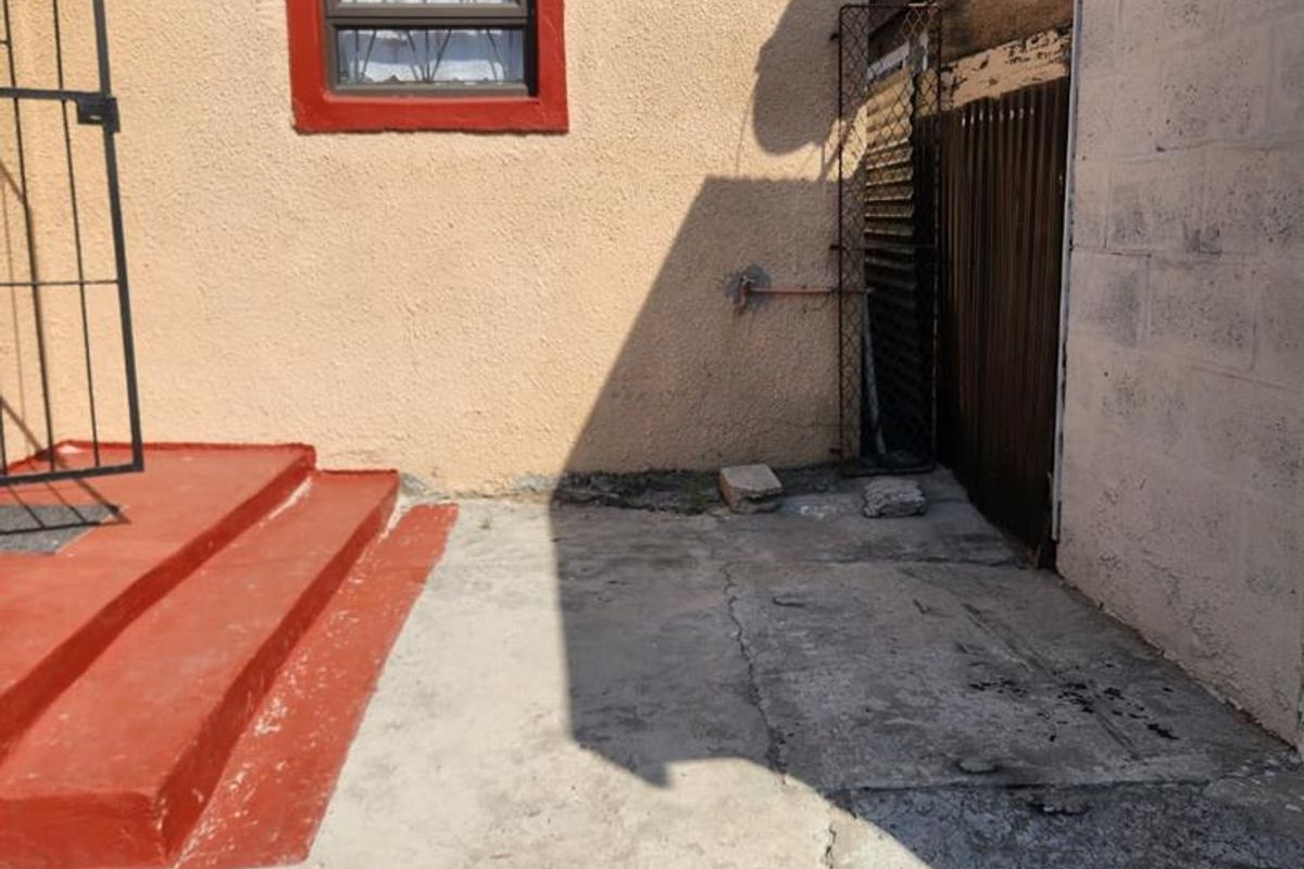 Charming Three-Bedroom Home for Sale in Site B, Khayelitsha - V Section - Photo 3