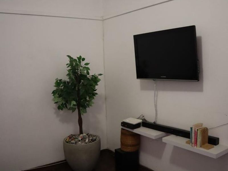 Charming Ground Floor Apartment in Arcadia - Photo 7