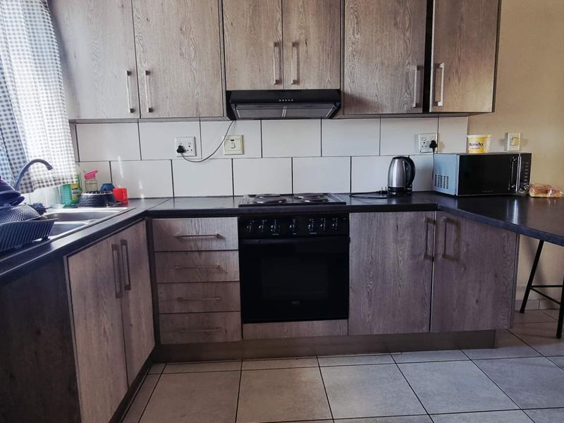 Okuryangava flat Omungeindi court - Photo 9