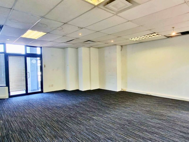 Commercial Space to Rent – Umhlanga – Flexible Layouts, Signage Options, Parking - Photo 5