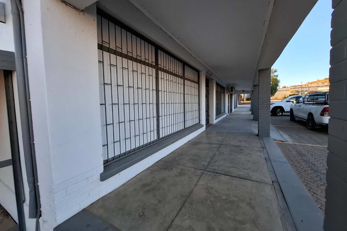 Immaculate Commercial Property with Endless Potential – Keimoes - Photo 2