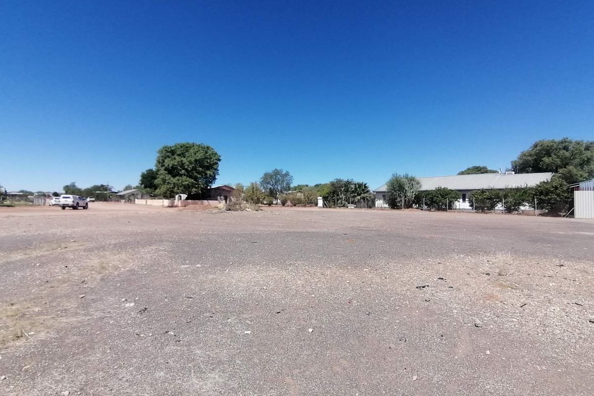WELL-LOCATED LARGE RESIDENTIAL ERF FOR SALE IN MARIENTAL - Photo 5
