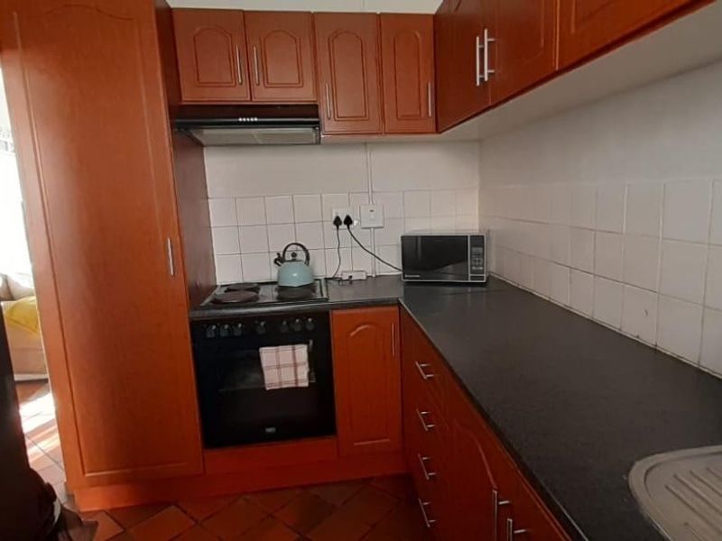 Charming 1-Bedroom Garden Flat in Fields Hill - Available 1 August, No Pets - Photo 7