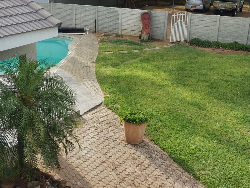 Spacious Double-Storey Home for Sale in the Heart of Okahandja – Perfect for Family Living & Entertaining! - Photo 5