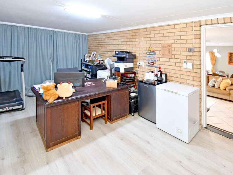 Modern Double-Storey Home in Secure Estate - Photo 9