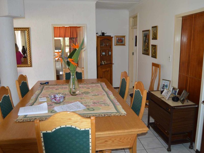 Beautiful family home in Brackenhurst - Photo 6