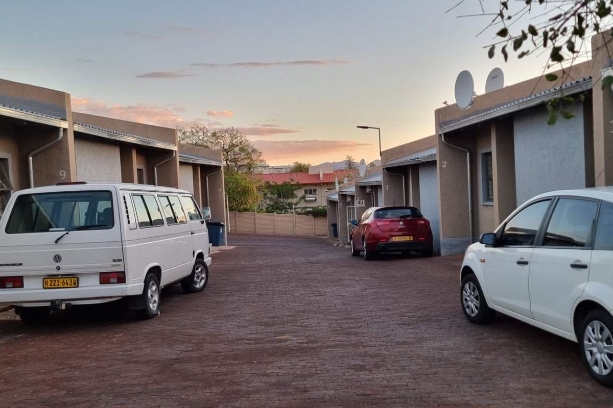 Windhoek West townhouse - Photo 5