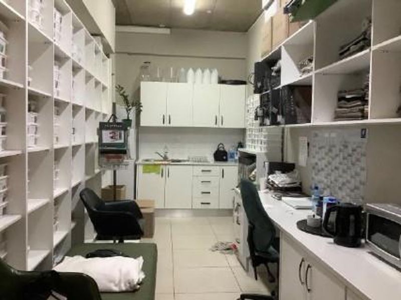 Klein Windhoek Retail/Office for sale - Photo 4