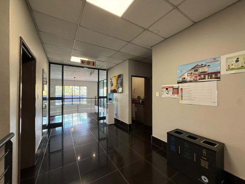 Prime Office Space Available for Lease in Pineslopes - 1489m2 - Photo 2