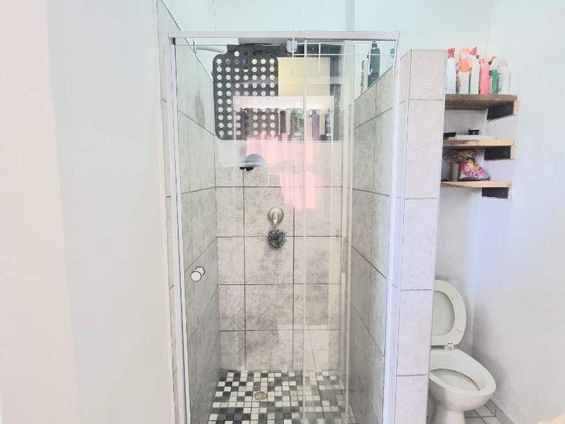 BACHELOR FLAT FOR SALE - Photo 10