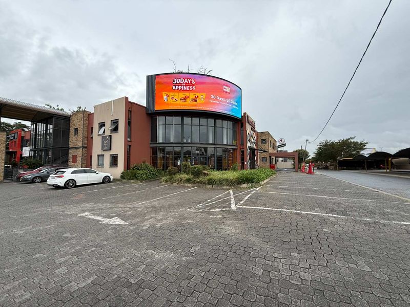Prime Commercial Space Available in Rivonia - Photo 4