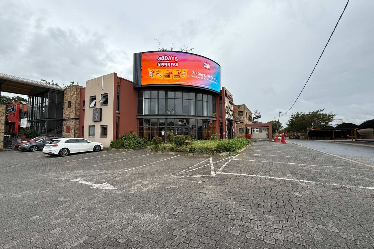Prime Commercial Space Available in Rivonia - Photo 4