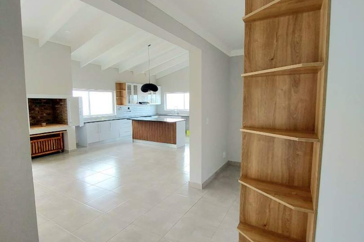 Brand New Modern 3 Bedroom Luxury House - Photo 3