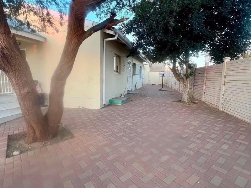 House For Sale Tauben Glen - Photo 3