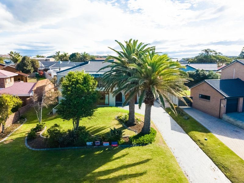 Bayview - stunning location close to the sea - Photo 5