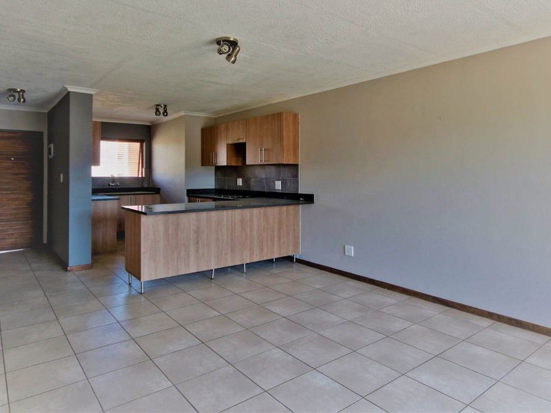 2 bedrooms Apartment in ECO PARK 50% off first months rent - Limited-Time Offer!" - Photo 10