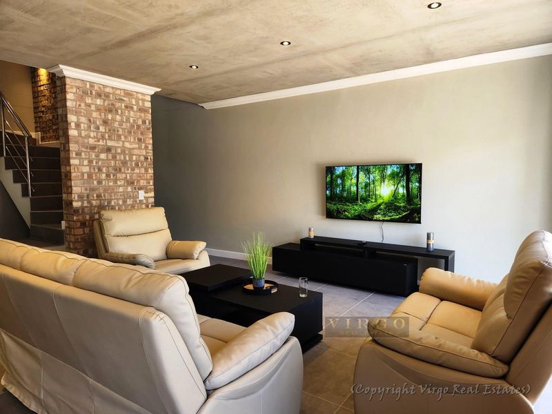 FULLY FURNISHED I LUXURY TOWNHOUSE - FOR RENT | MILE 4, Swakopmund - Photo 6