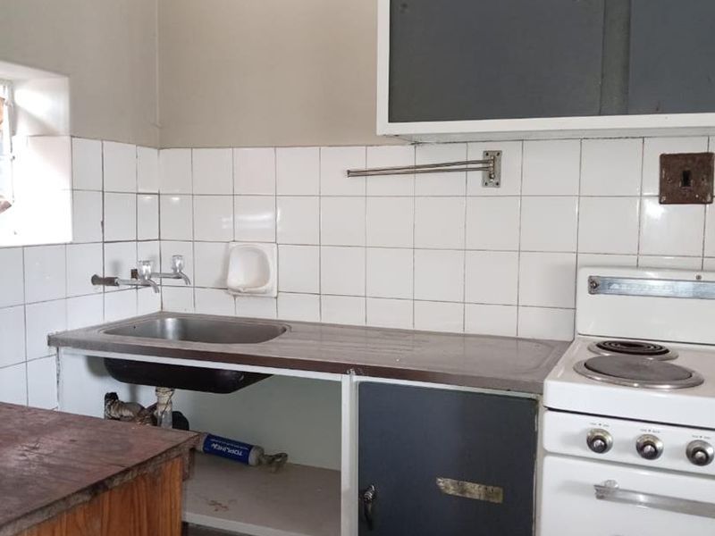 A 1 BEDROOM FLAT TO RENT IN SUNNYSIDE - Photo 3