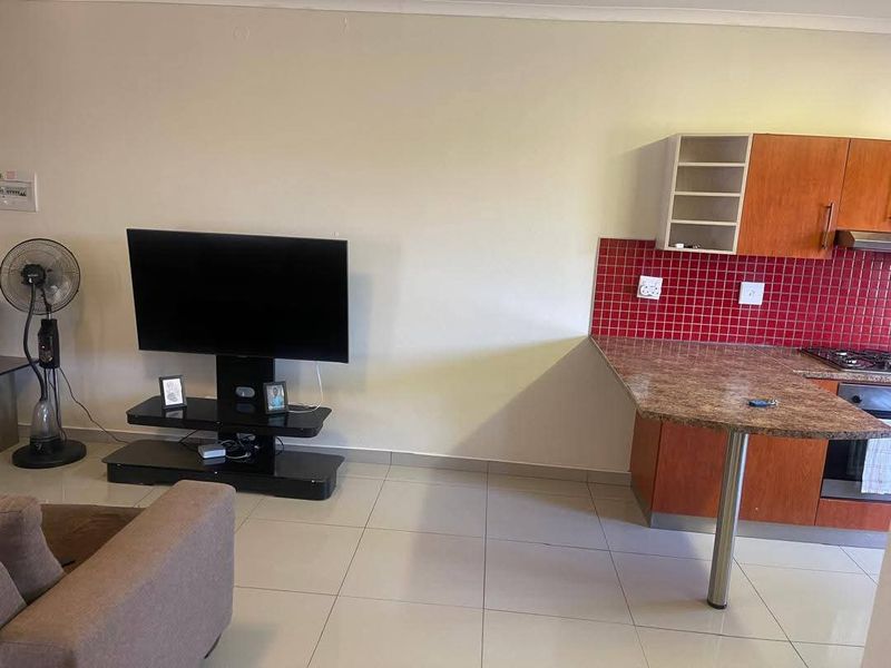 Looking for a neat, spacious home in a quiet complex with only a few units? This beautiful property offers comfort, privacy, and convenience all in one! 🌿 - Photo 5