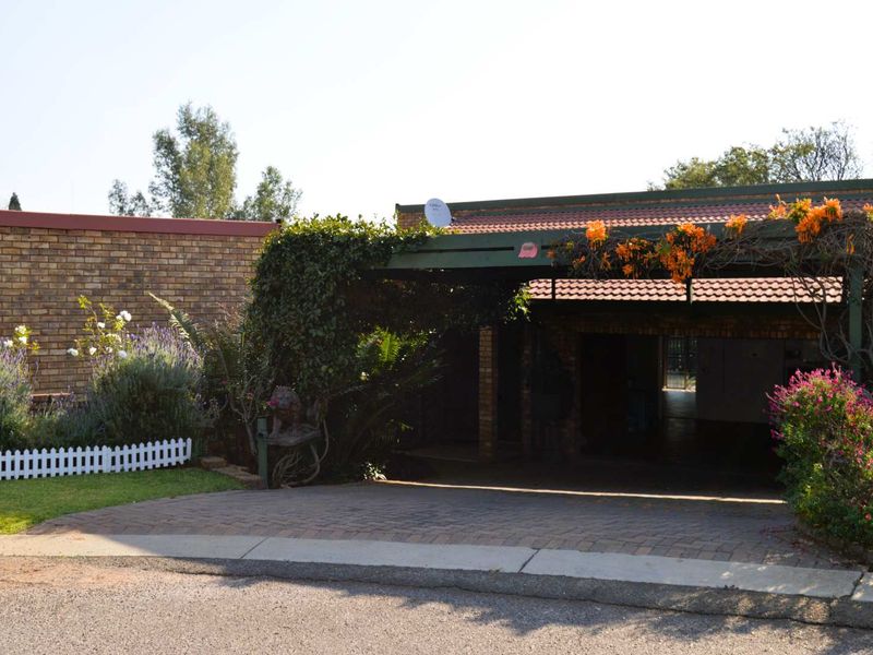 Lovely 3 Bedroom House in Secure Estate - Photo 6