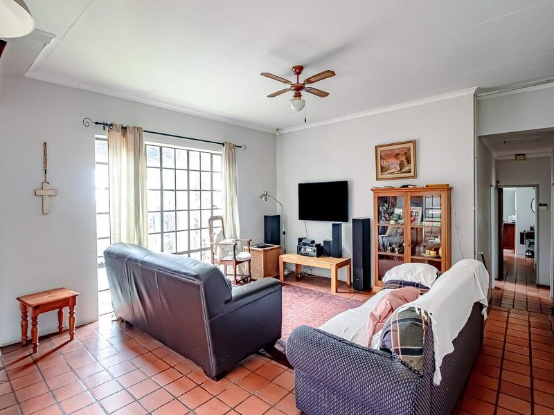 Elevated Living with Views, Versatility & a Prime Address - Photo 4