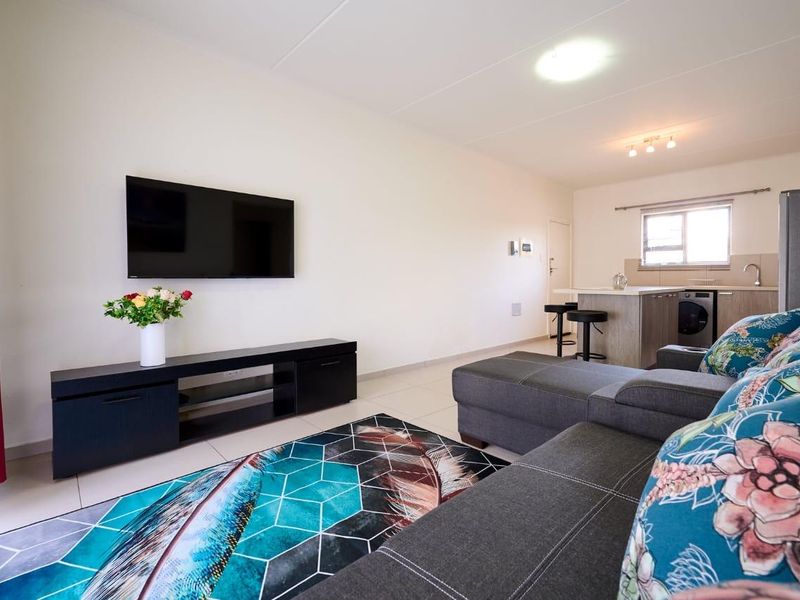 Fully Furnished Ground Floor Apartment to Rent - Photo 1