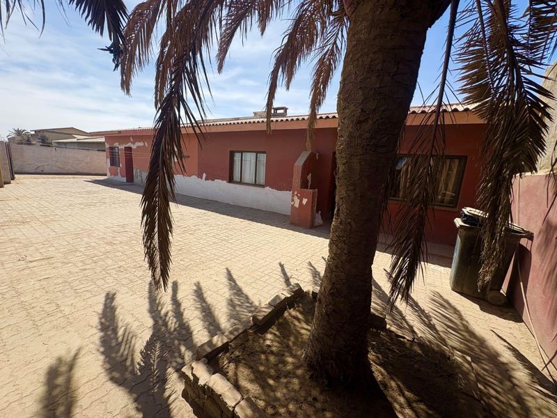 2x3 Bedrooms Units & Flats For Sale in Walvis Bay Central - Photo 6