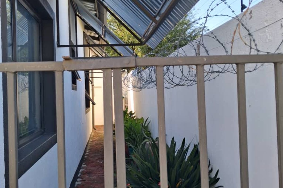 FOR SALE - 2 BEDROOM IN OKAHANDJA - Photo 5